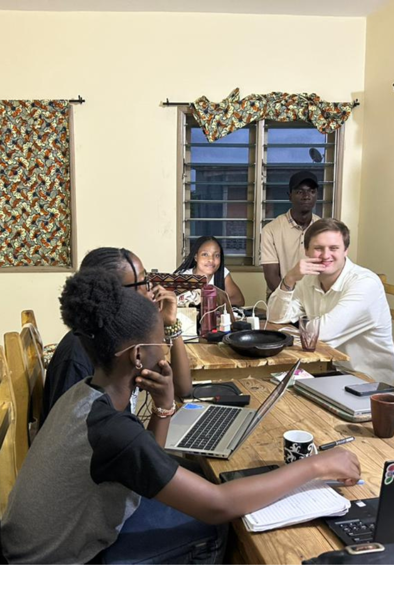 Stage Gestion de Projets Internationaux - ONG DOLI DOLI